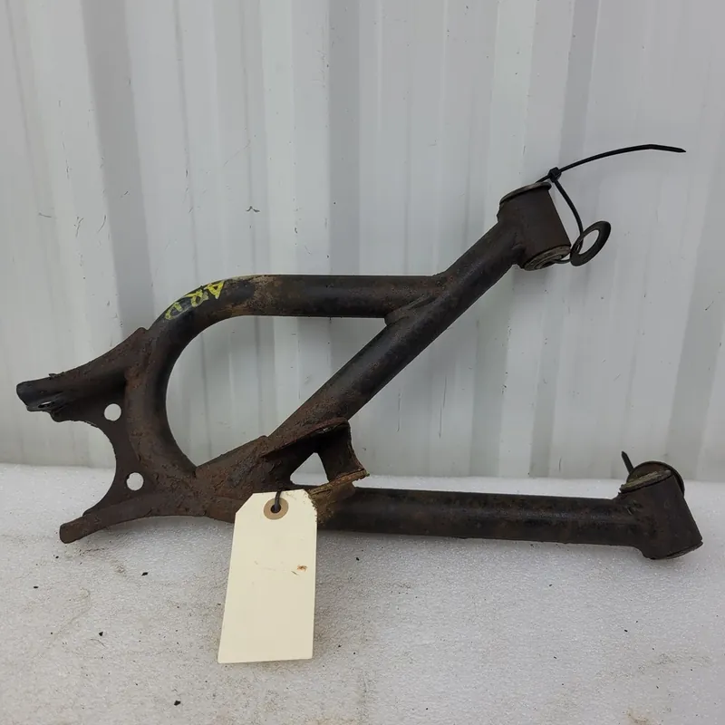 Livraison Mondiale rear lower arm, rh